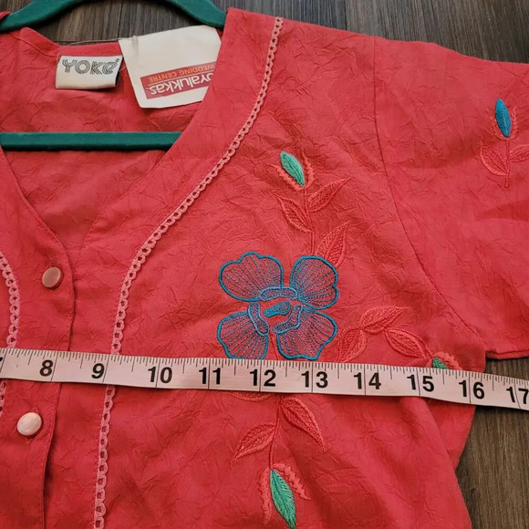 Vintage NWT Yoke Women's Button-Up Top Floral Embroidered Short Sleeves Boho - Picture 8 of 9